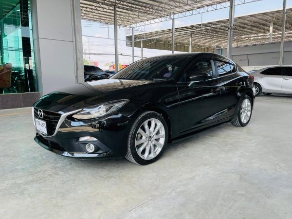 MAZDA 3  2.0 S Sedan ปี 14จด15 สีดำ